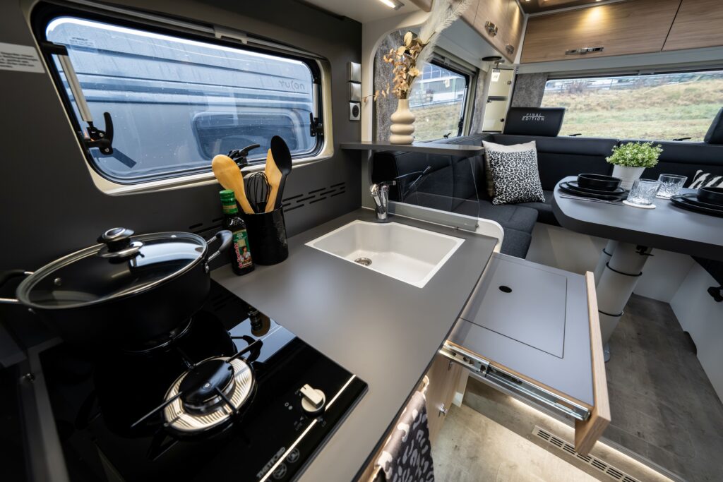 Frankia I7400 Platin Pure Final Edition_Karhuja