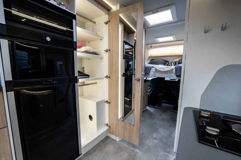 Frankia I7400 Platin Pure Final Edition_Karhuja